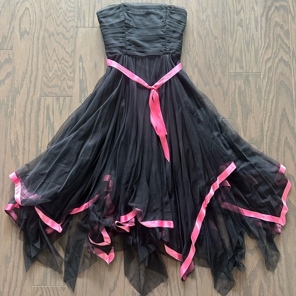 Cache Strapless Dress with Pink Ribbon Accents - Size 2 - Picture 1 of 5